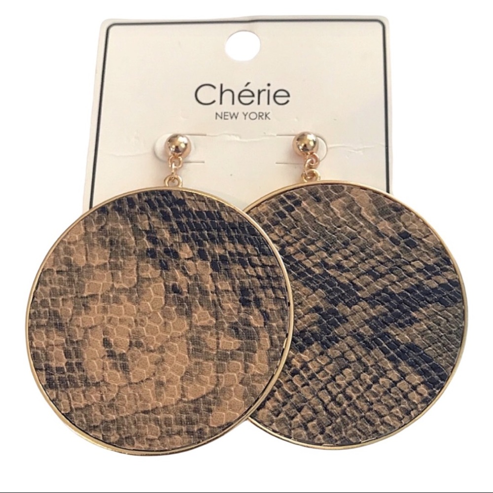 Cherie Gold Tone Faux Snake Skin Circle Stud Earrings NWT